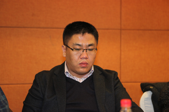 趙佳總經理宣讀對2011年優(yōu)秀項目部的表彰獎勵