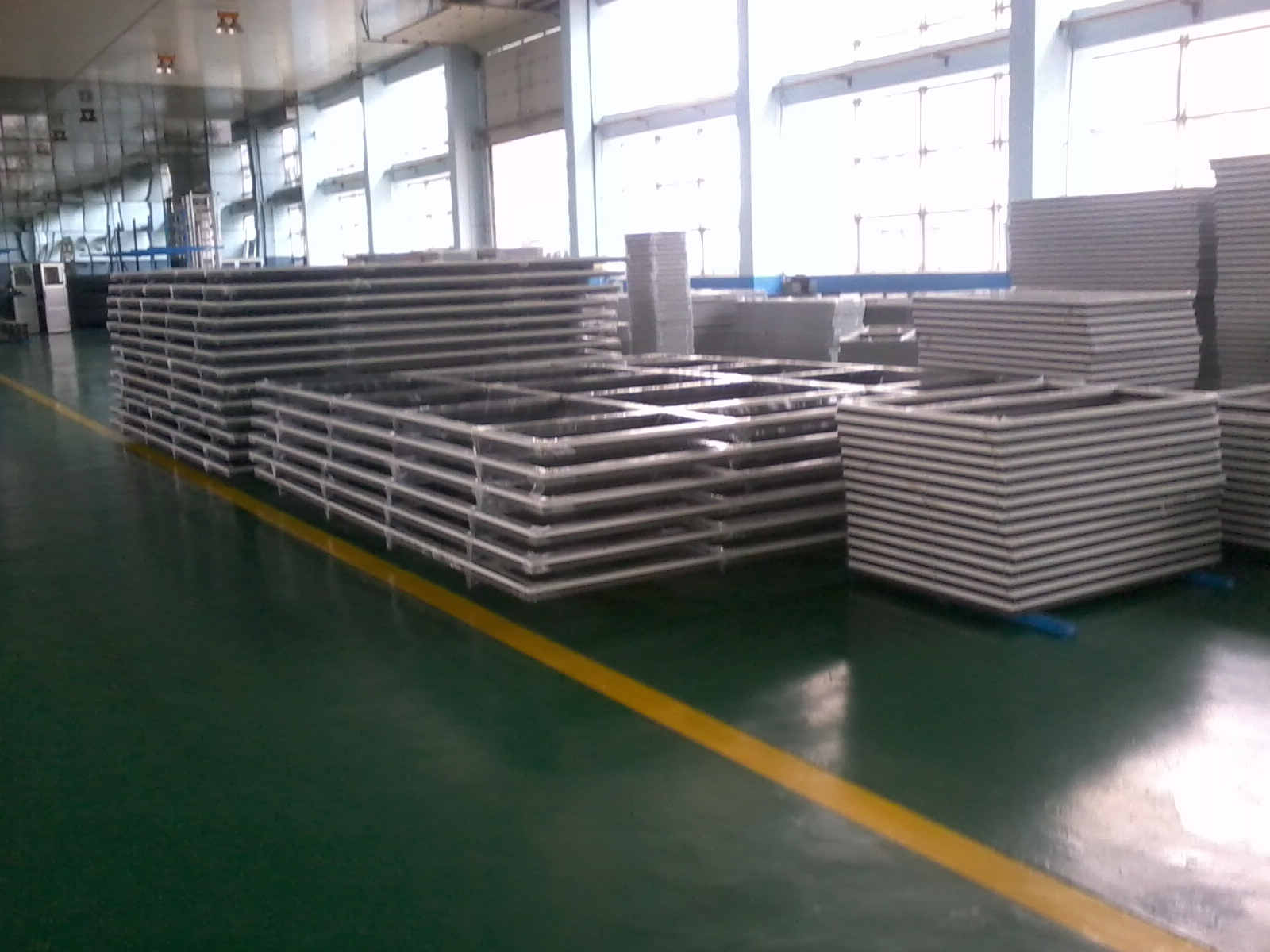 準(zhǔn)備封裝的鋁窗