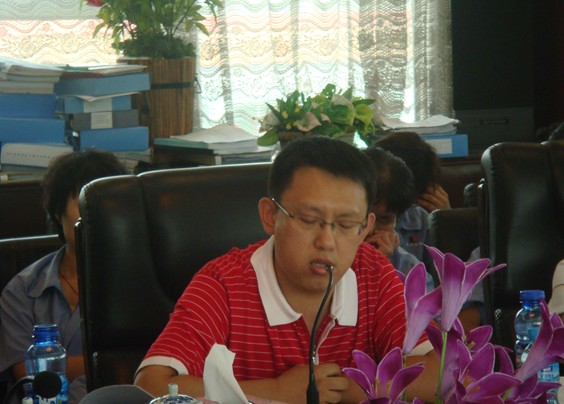 審查組專家做審查總結(jié)