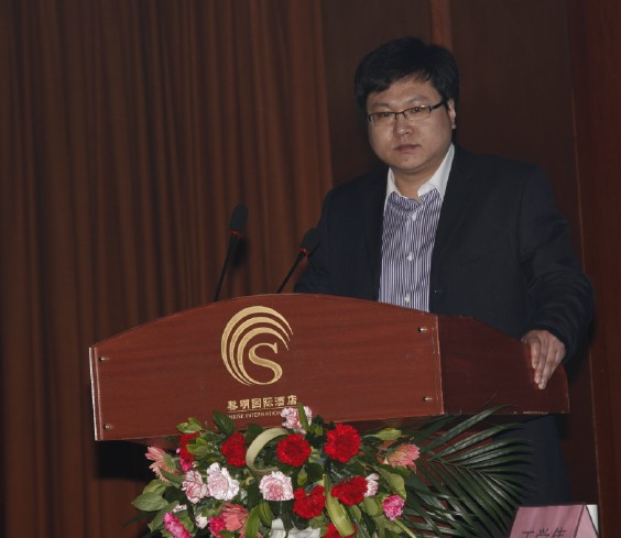 公司獲獎項(xiàng)目部代表王超發(fā)言