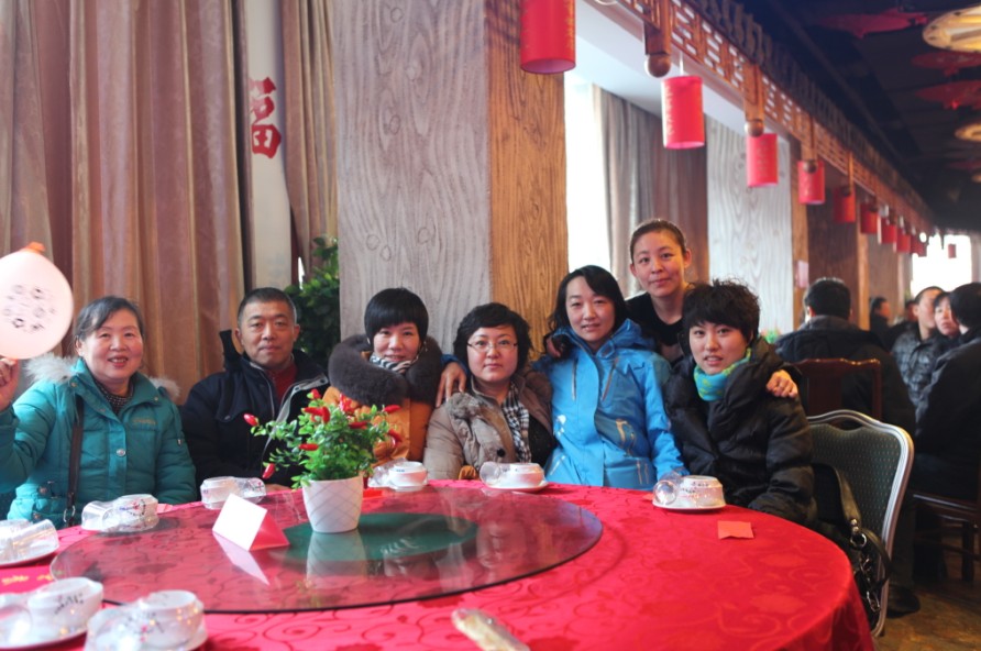 財務部員工集體合影