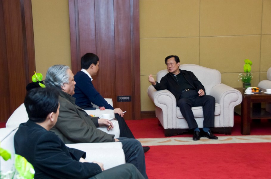 國家省，市協(xié)會領(lǐng)導(dǎo)在一起暢談行業(yè)形勢