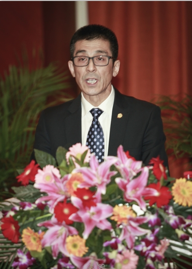 公司副總經(jīng)理孫佐華做年度報(bào)告